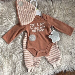 NWT 3 Piece Set Baby Essentials Super Soft “Just a Boy in Love with his Mama”